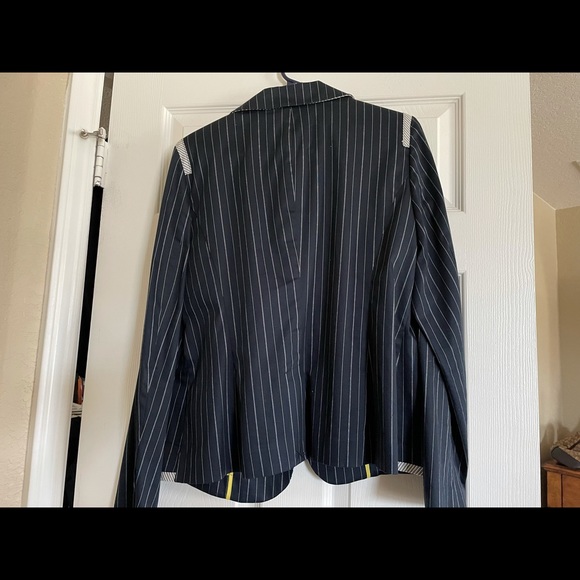 Suit Jacket - Picture 2 of 3